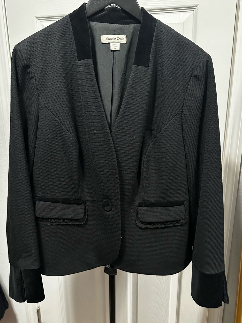 Coldwater Creek Black Women's Velvet-Trim Blazer